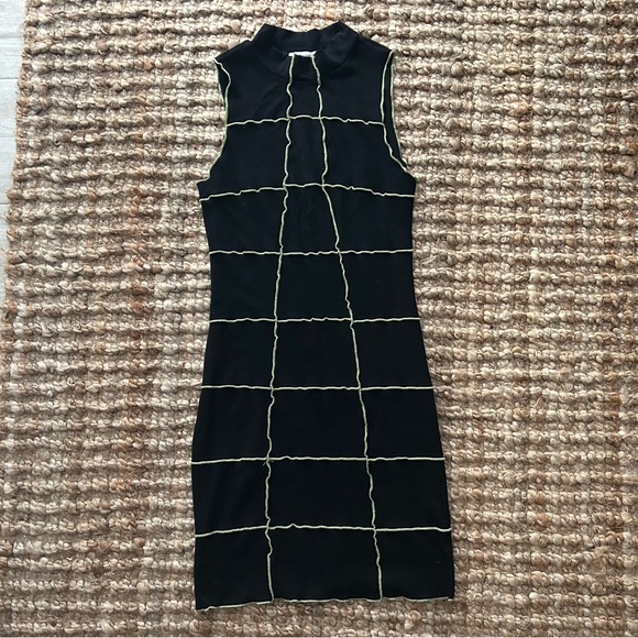 Elegant Black and Green Grid Ribbed Mini Dress - Picture 1 of 6